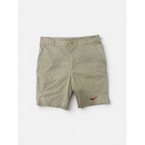 Nike Μπεζ Chino Βερμούδα με Κεντημένο Swoosh